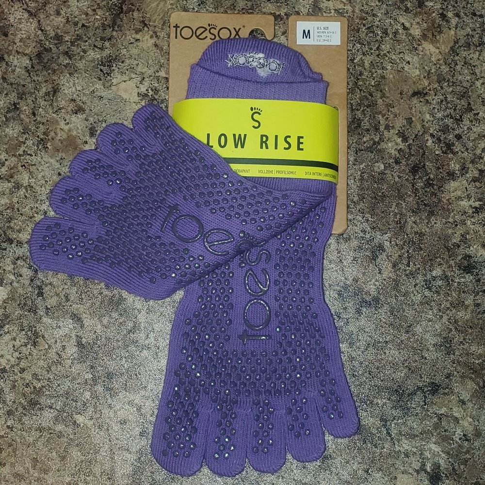 TOESOX LOW RISE FULL TOE GRIP SOCKS NWT